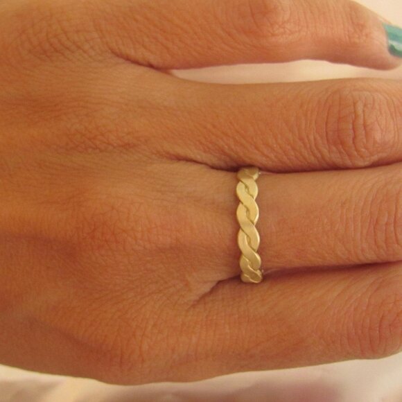 Wedding ring for women. 14k yellow gold unique Wedding band for women